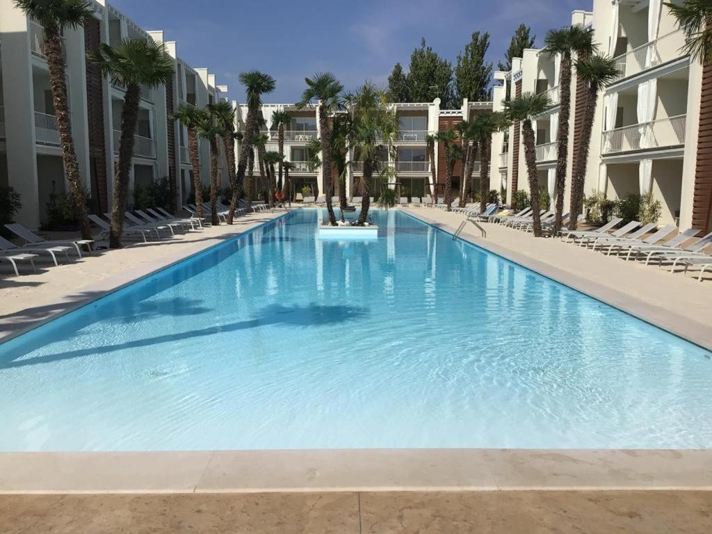 Residence Wave Plus Lido di Jesolo Exterior photo